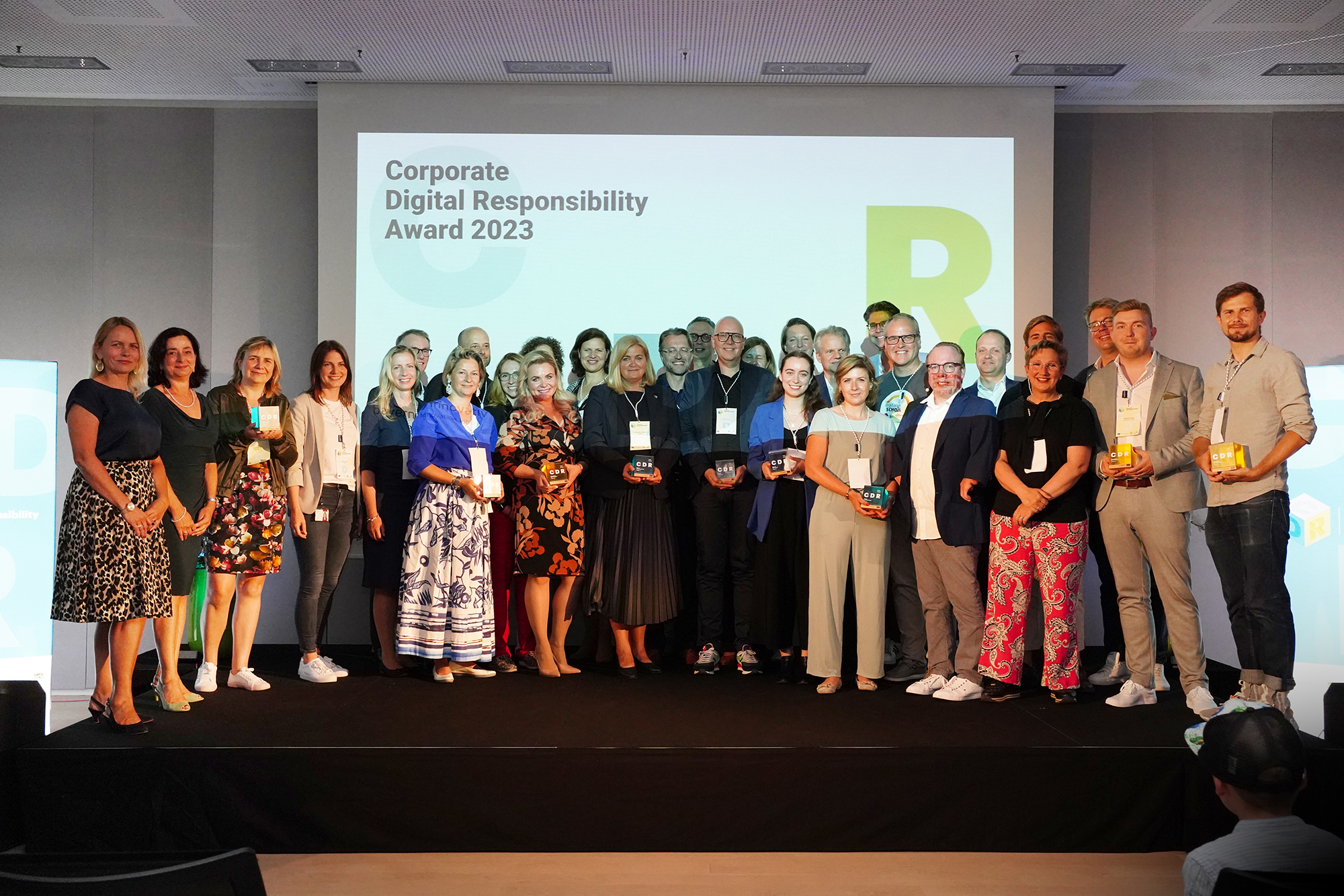 CDR Award 2023 - Gruppenfoto der Preisträgerinnen und Preisträger